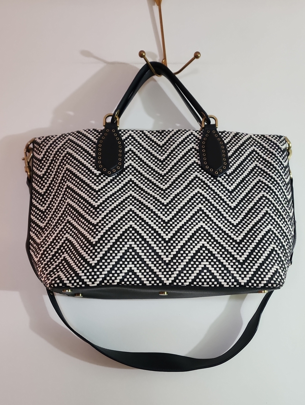 Michael Kors Brooklyn Navy Blue & White Chevron Print Tote Bag with Top Handles/